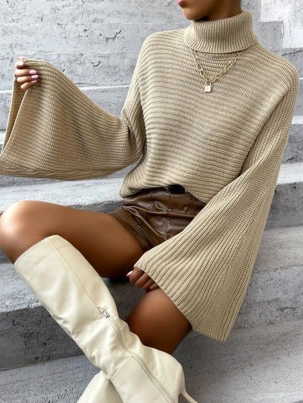 Cover Image for Cozy meets chic! 4 stylish ways to wear a sweater